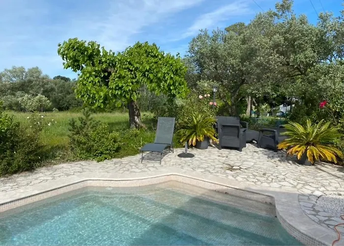 Du Bueysse Casa vacanze *